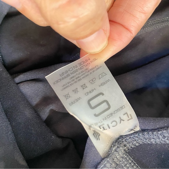 Lycit Plenum Cosmic Black Bra & Leggings set / Top sz XS, Leggings size Small - Picture 11 of 11